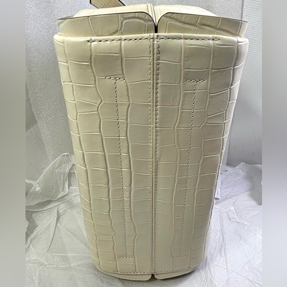 Kate Spade Knott Croc Embossed Leather Sm Zip Top Satchel. Halo White/Gold. - Picture 7 of 14